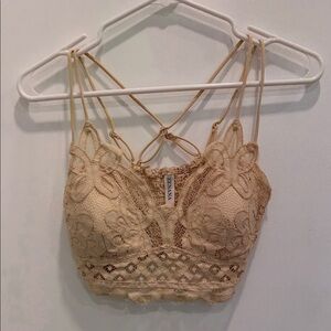 Zenana Outfitters Floral Lace Bralette in Tan